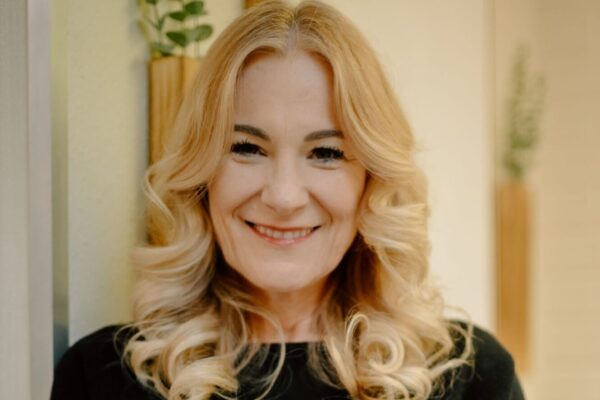 Linda Hammond